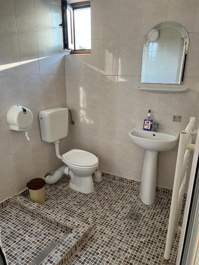 Hotel Monte Carlo Pitesti Luaran gambar