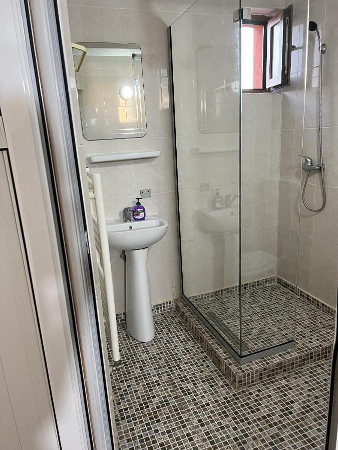 Hotel Monte Carlo Pitesti Luaran gambar
