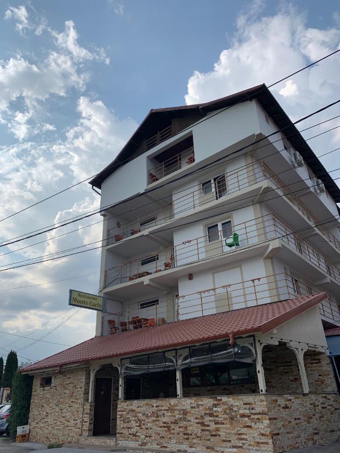 Hotel Monte Carlo Pitesti Luaran gambar
